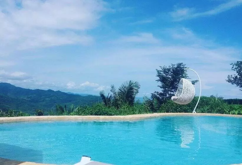 Hotelli Peace & Lodge