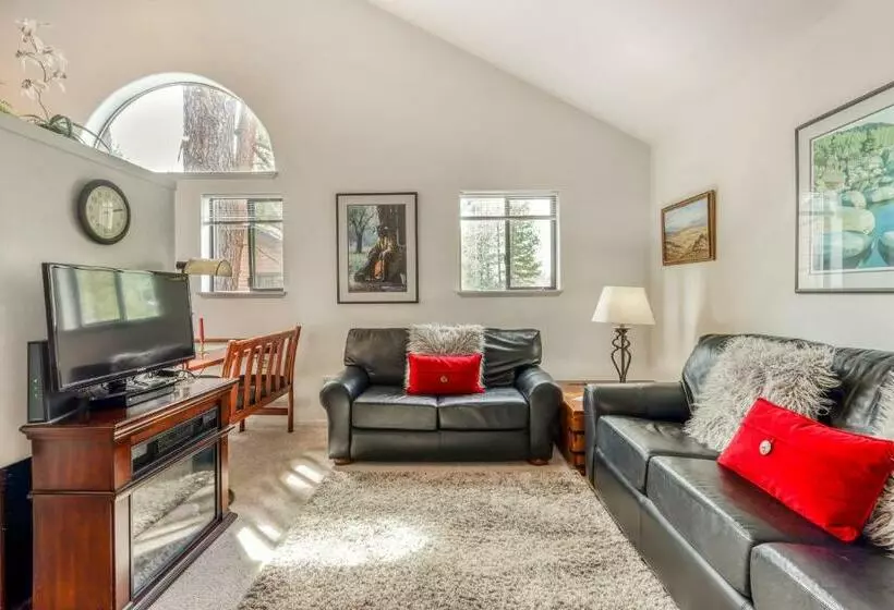 هتل Powder Village G 1 | Discover Sunriver