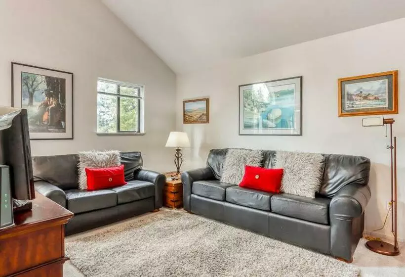 هتل Powder Village G 1 | Discover Sunriver