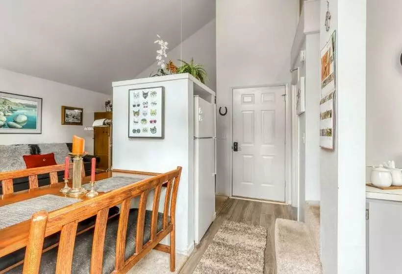 هتل Powder Village G 1 | Discover Sunriver