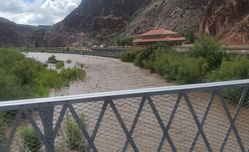 فندق Rode Inn Of Clifton