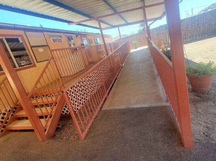 فندق Rode Inn Of Clifton