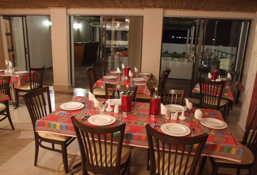 בית מלון כפרי The Wacky Bush Lodge