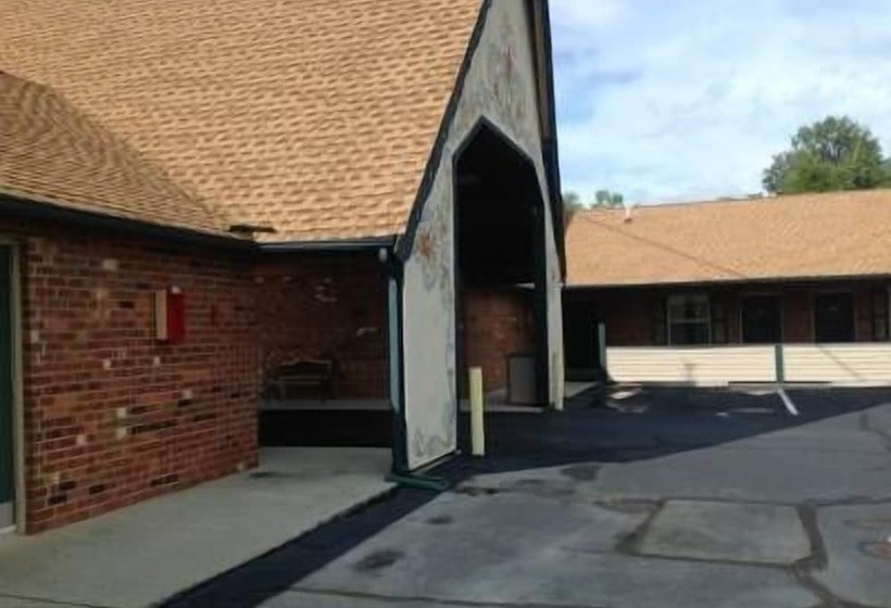 Отель Village Inn