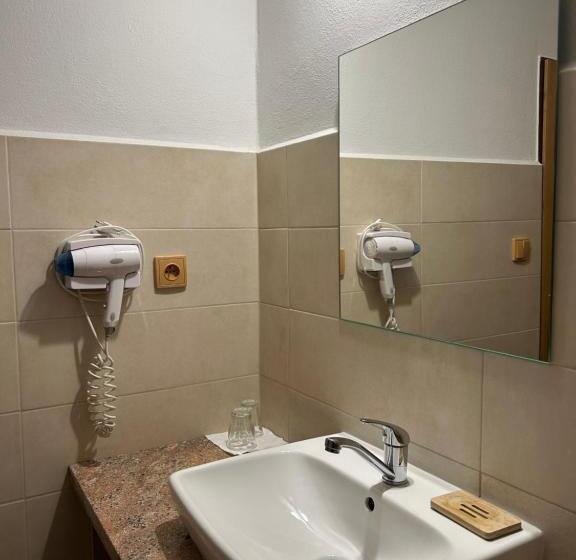 Rodinný Hotel Myslivna