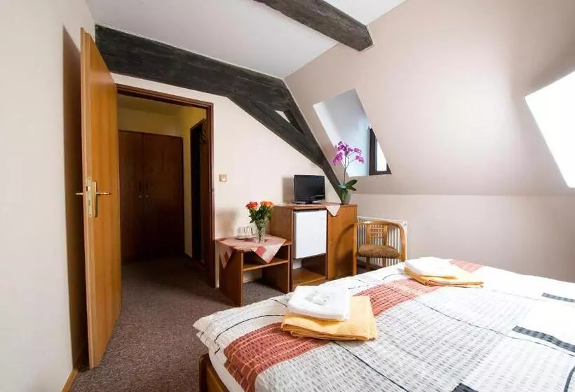 Rodinný Hotel Myslivna