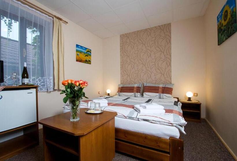 Rodinný Hotel Myslivna