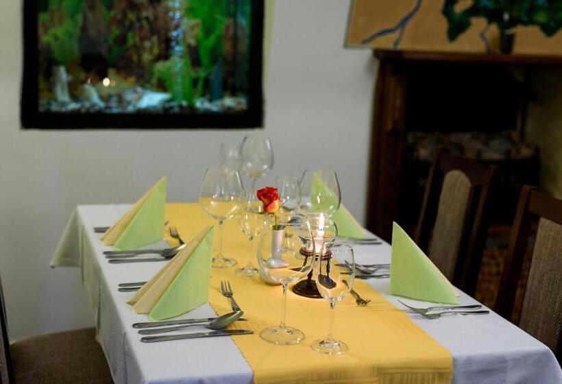 Rodinný Hotel Myslivna