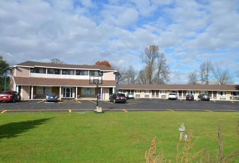 Aquarius Motel