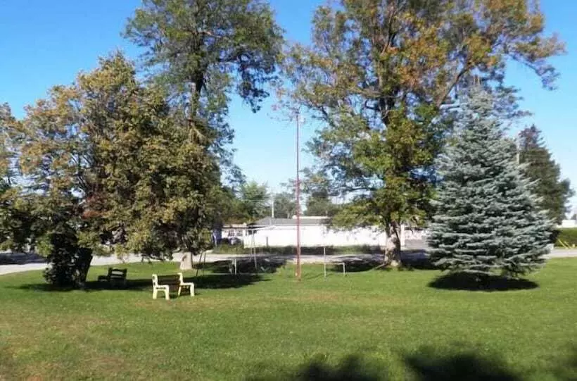 Aquarius Motel