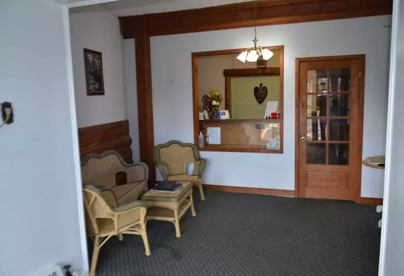Aquarius Motel