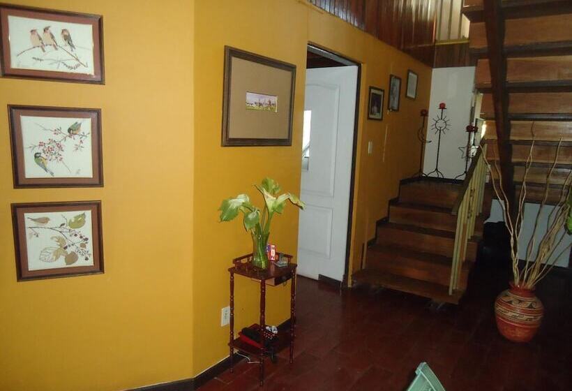 مبيت وإفطار Casa Familiar La Tortuga