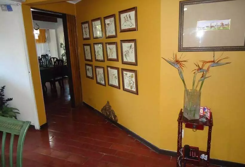 تختخواب و صبحانه Casa Familiar La Tortuga