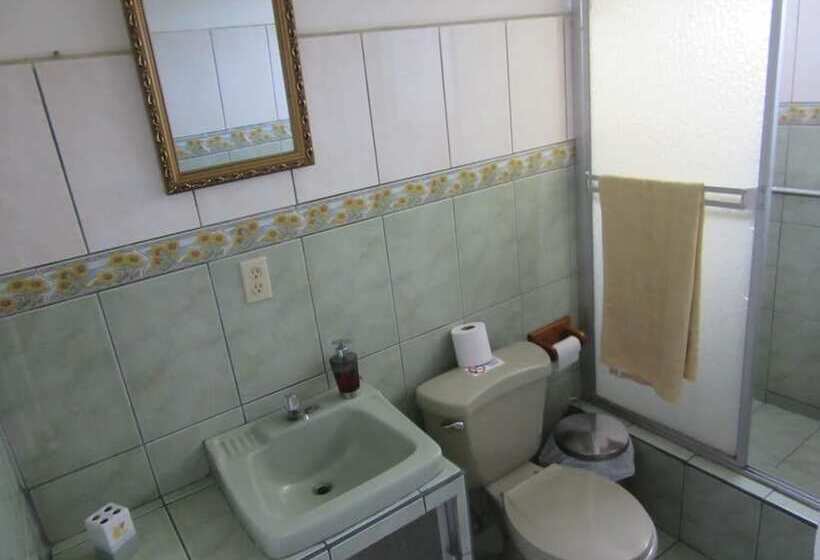 مبيت وإفطار Casa Familiar La Tortuga