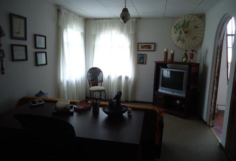 مبيت وإفطار Casa Familiar La Tortuga