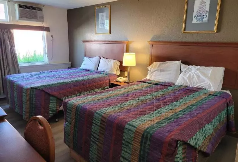 Canadiana Motel