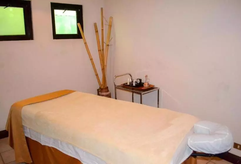 El Tucano Resort & Thermal Spa