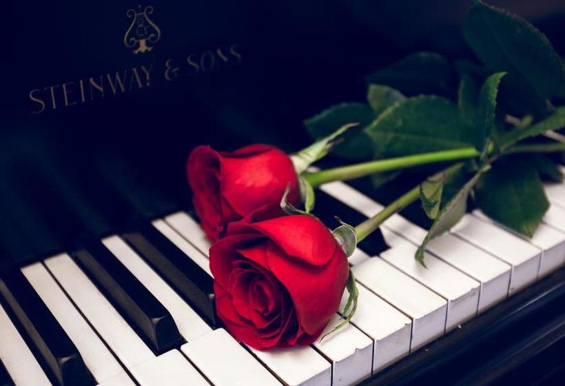 Отель Rose Garden Bed And Breakfast