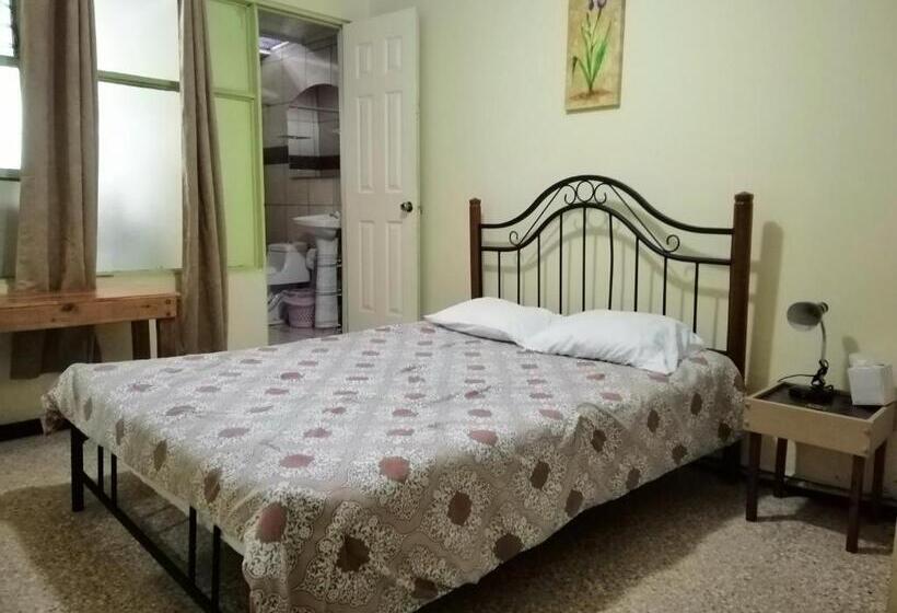 酒店 Casa Leon Guesthouse