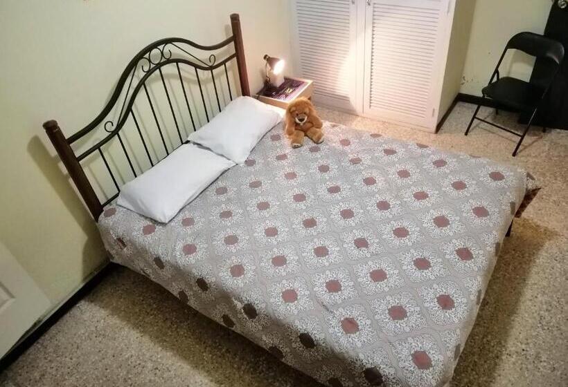 酒店 Casa Leon Guesthouse