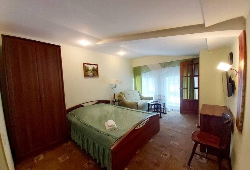 ホテル Domik V Samare