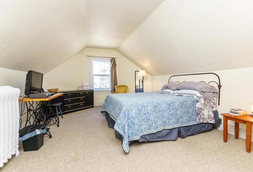 فندق Elliott House Bed & Breakfast