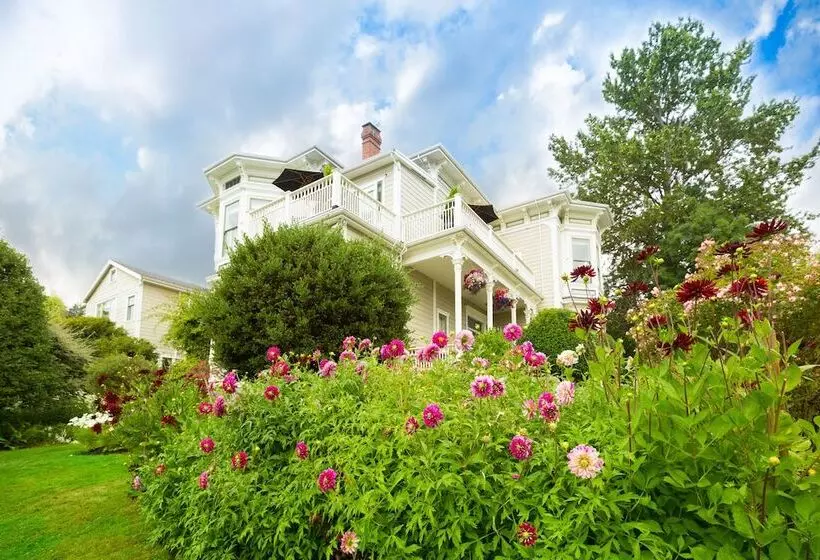 هتل Fairholme Manor Inn