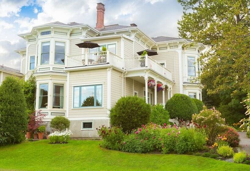 هتل Fairholme Manor Inn