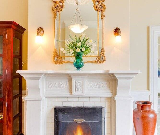 هتل Fairholme Manor Inn