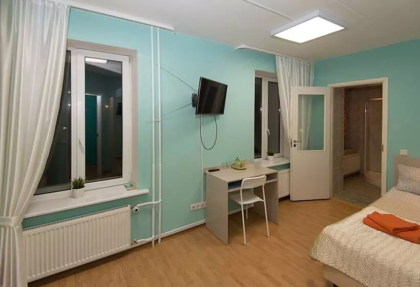 ホテル Guest House Orlovskiy