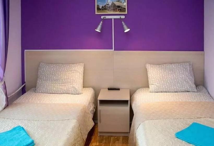 ホテル Guest House Orlovskiy