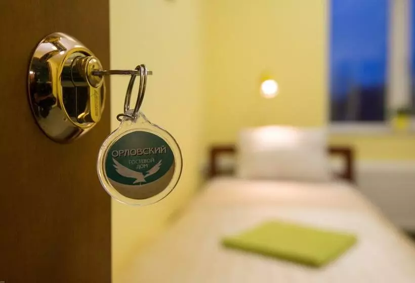 ホテル Guest House Orlovskiy