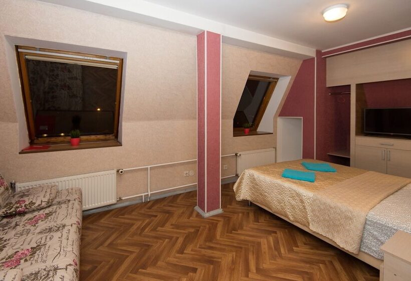 Отель Guest House Orlovskiy