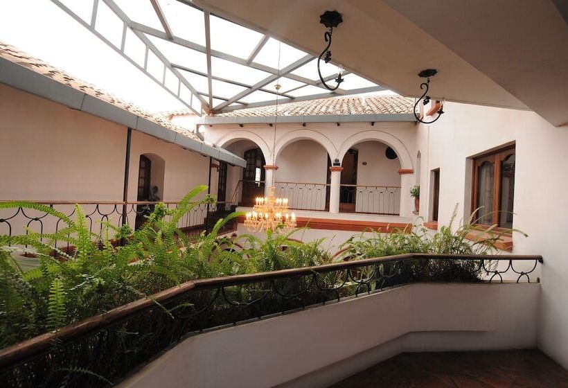 هتل Hostal Recoleta Sur