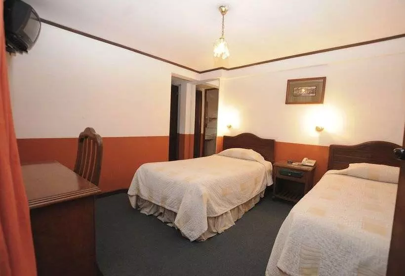 هتل Hostal Recoleta Sur