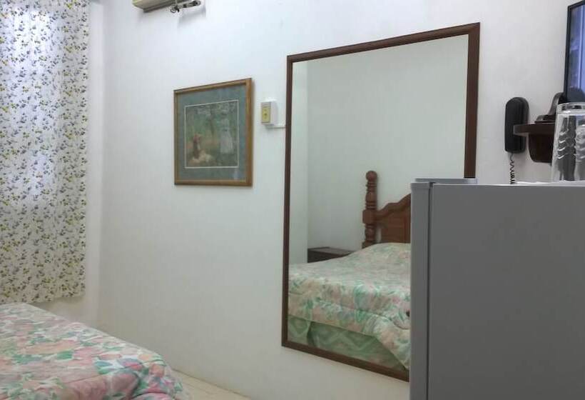 Hotel Hostal San Fernando