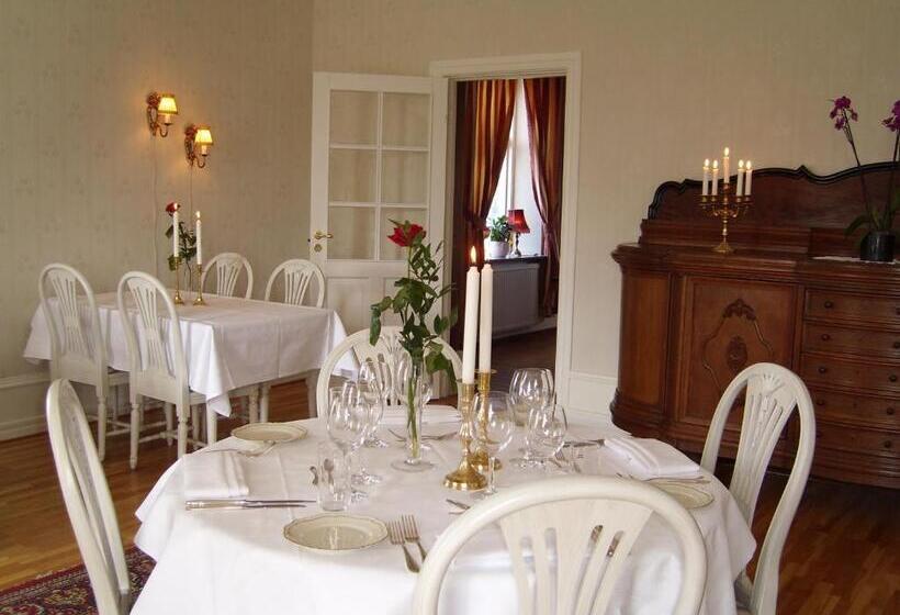 Отель Kastanjelund