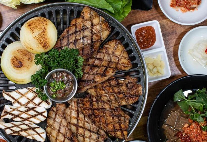 هتل Kensington Resort Seogwipo