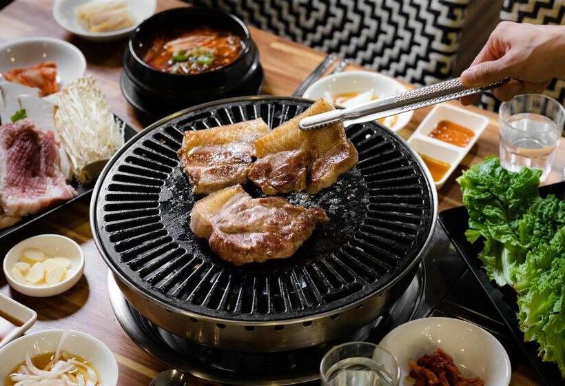 هتل Kensington Resort Seogwipo