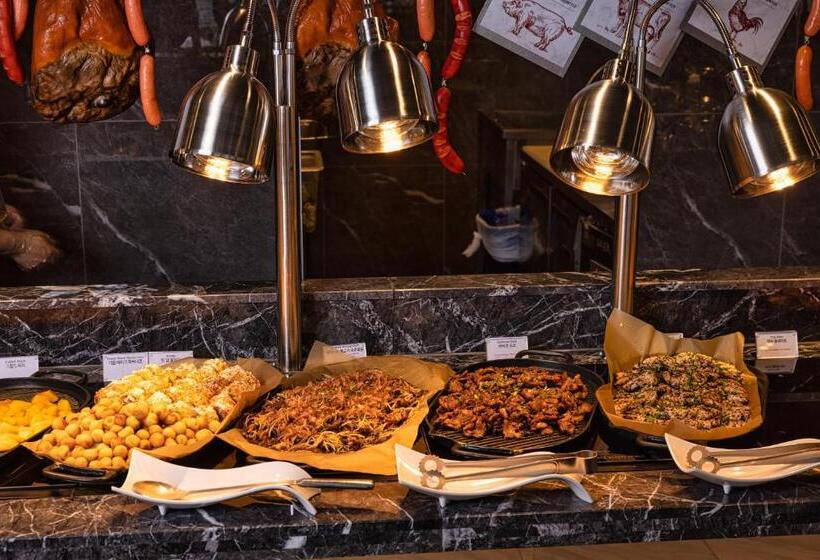 هتل Kensington Resort Seogwipo