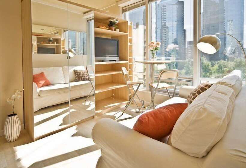 Отель Mondeliving City Condo