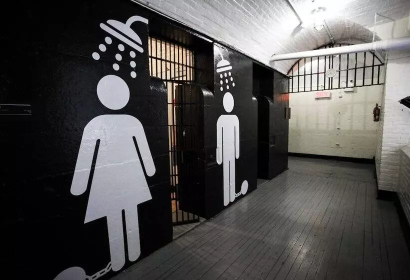 Hotelli Saintlo Ottawa Jail Hostel