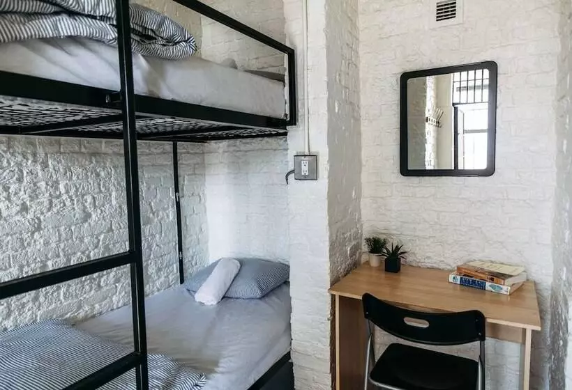 Hotelli Saintlo Ottawa Jail Hostel