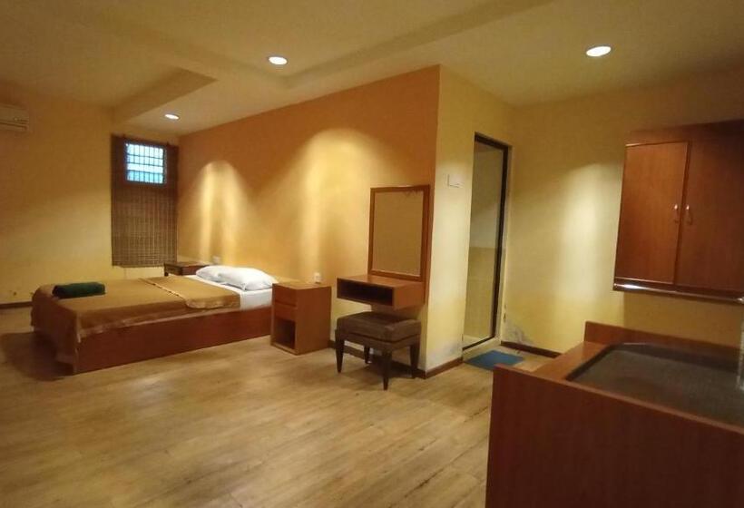 Hotel Straits Settlement Inn