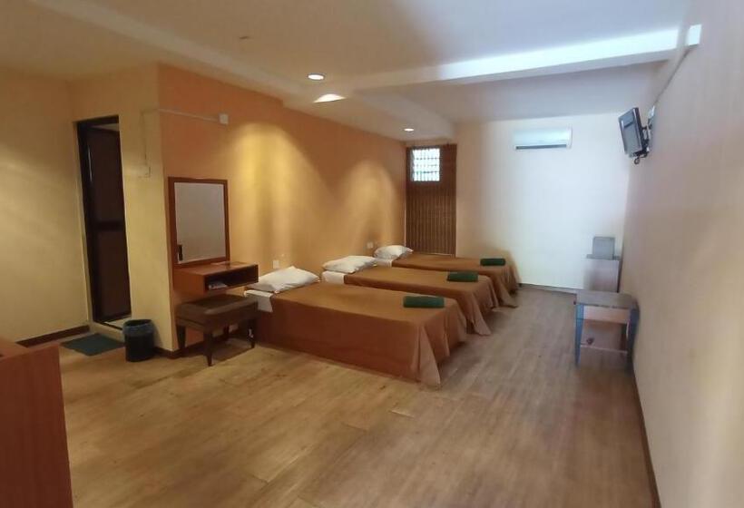 Hotel Straits Settlement Inn