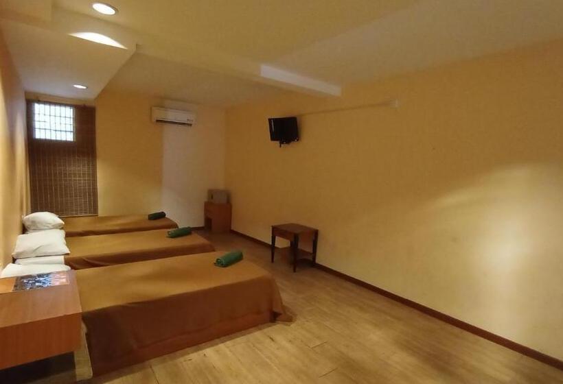 Hotel Straits Settlement Inn