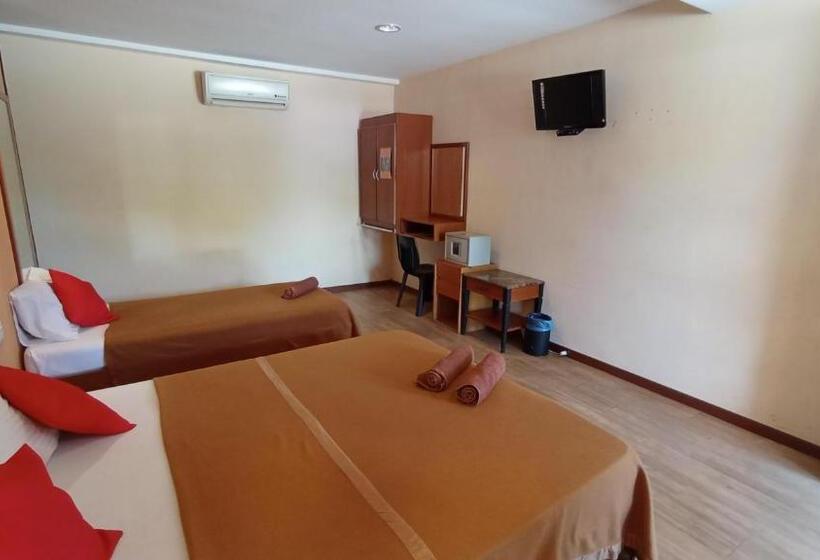 Hotel Straits Settlement Inn