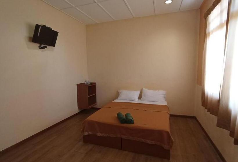 Hotel Straits Settlement Inn