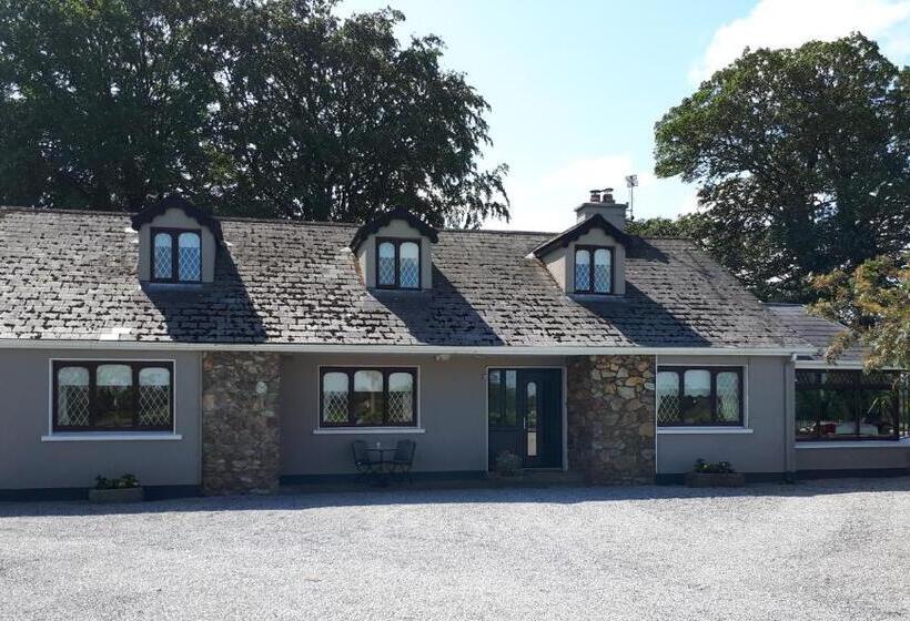 Hotelli The Ring Farmhouse