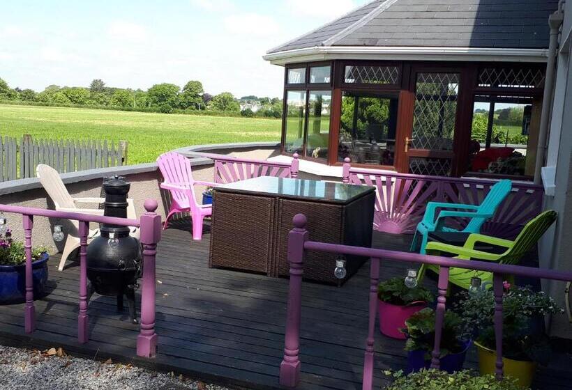 Hotelli The Ring Farmhouse